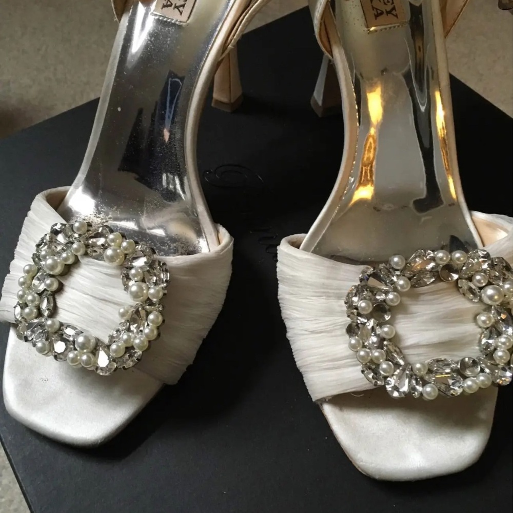 Badgley Mischka Women's Nina Heeled Sandal- size 9